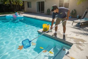 Hiring a pool maintenance service - image